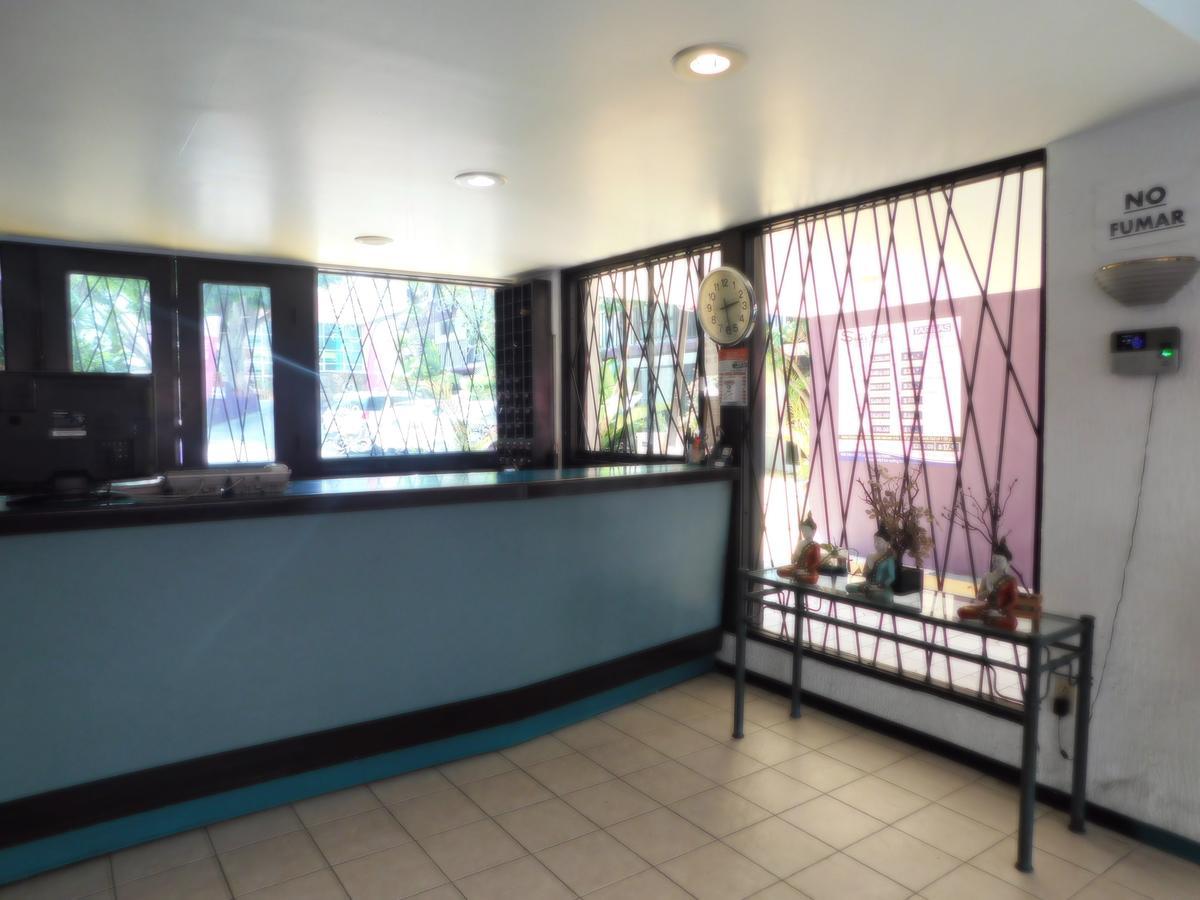 Hotel Suites Royal Tijuana Exteriör bild