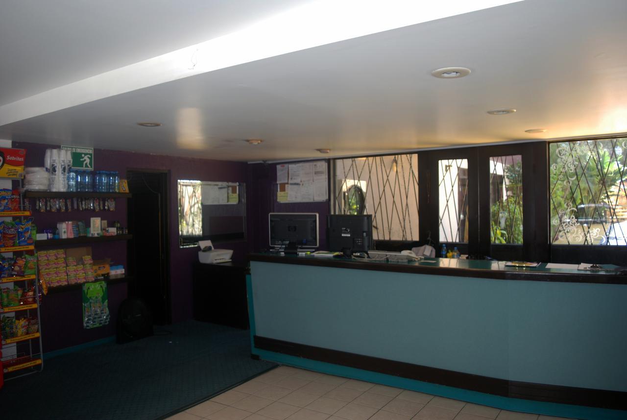 Hotel Suites Royal Tijuana Exteriör bild