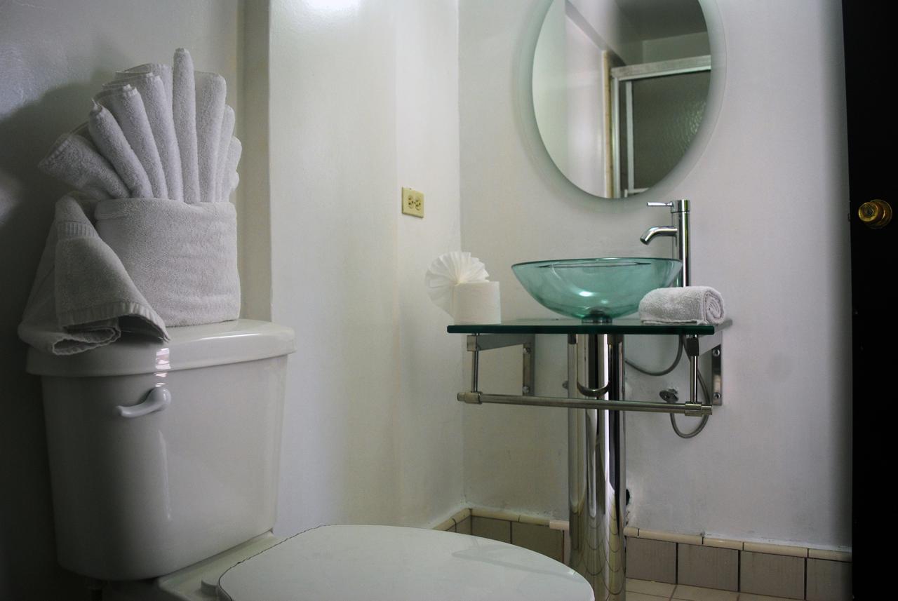 Hotel Suites Royal Tijuana Exteriör bild