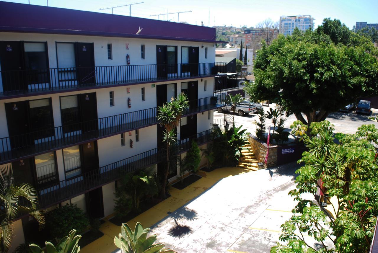 Hotel Suites Royal Tijuana Exteriör bild
