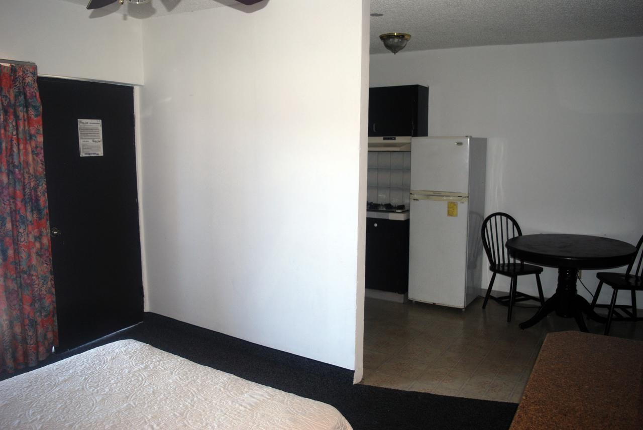 Hotel Suites Royal Tijuana Exteriör bild